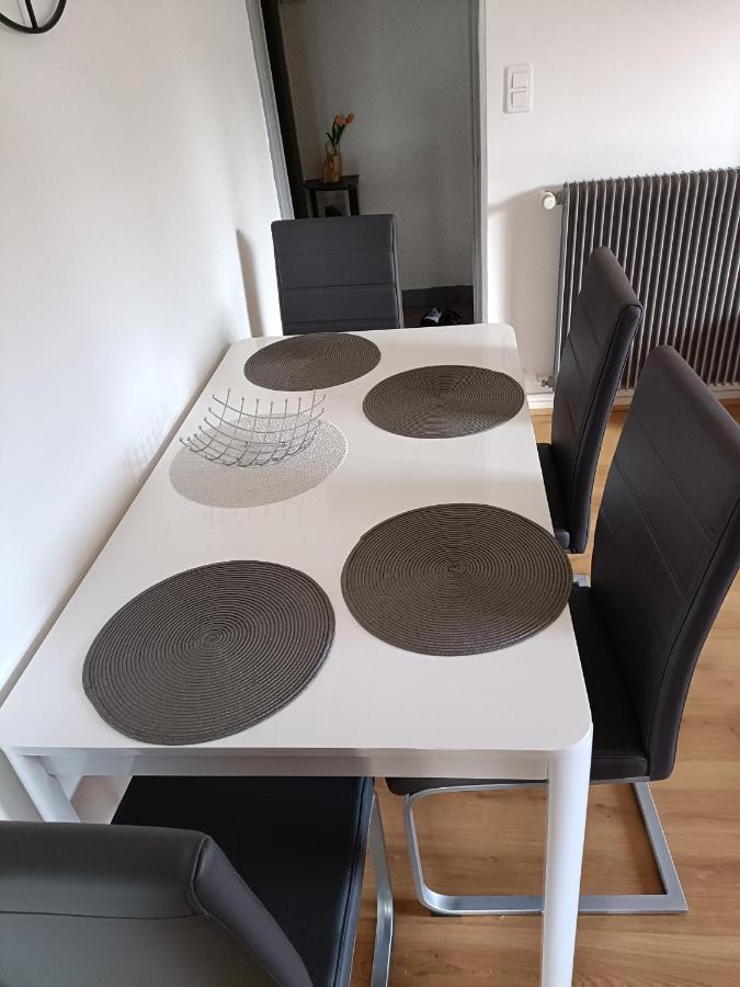 Super 6 Voyageurs Hyper Centre Apartment Montlucon
