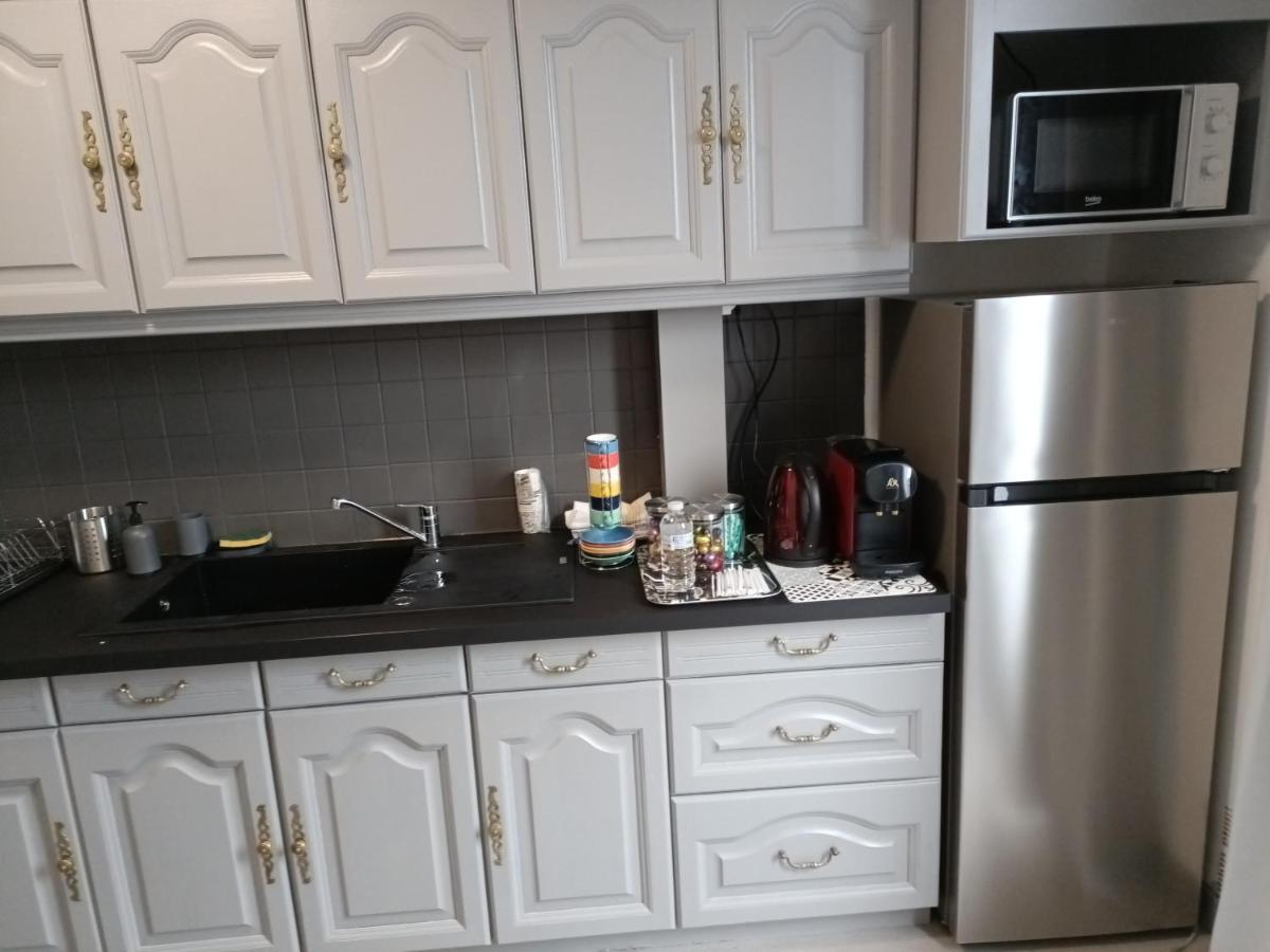 Super 6 Voyageurs Hyper Centre Apartment *